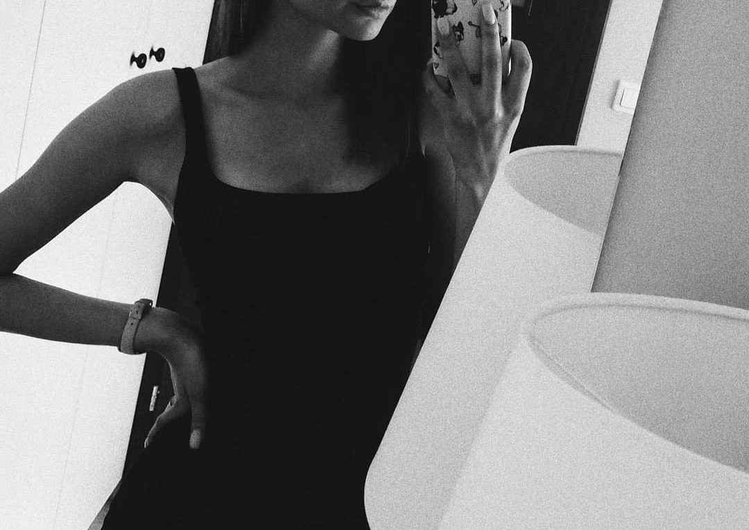 Mecnun Güzel Seksi Bayanlar Burada